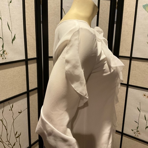 White House Black Market Ruffle Trimmed Blouse with Trumpet Sleeves Size 0 - Picture 5 of 9